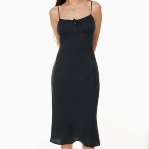 Aritzia Bellow Dress Midi